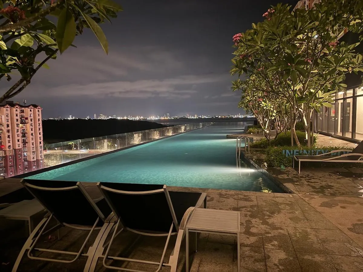 Apartment Deluxe Suite For10 Stunning Sea &City Viewsnetflix Jelutong